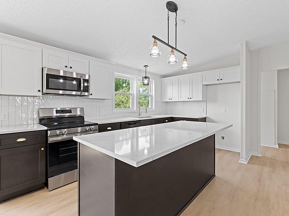 2nd image of 110 Batten Farm Rd