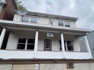 321 W Broad St APT 3, Tamaqua, PA 18252