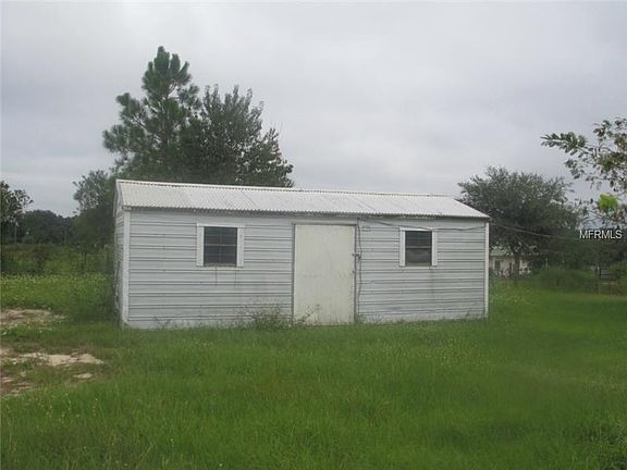 4th image of 41518 Eleanor Ln