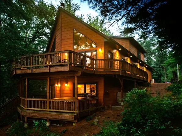 W4622 S Pearl Lake Rd, Redgranite, WI 54970