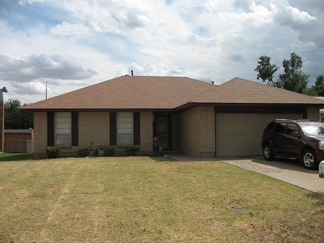 1st image of 5616 NW Beechwood Dr