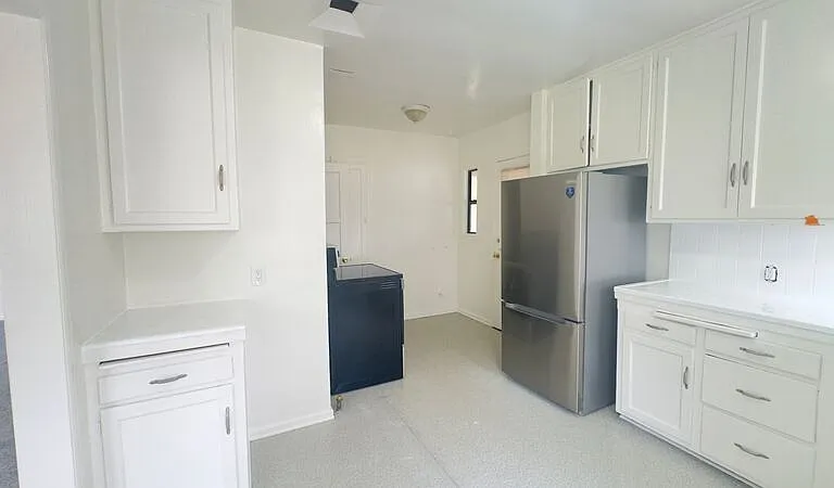 10131 Memphis Ave — Photo 7