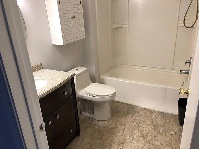 Fully Upgraded Bathroom