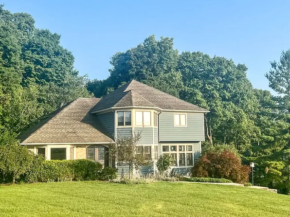 3811 Sunburst Rdg, Cincinnati, OH 45248