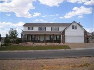 935 E Majestic Dr, Washington, UT 84780