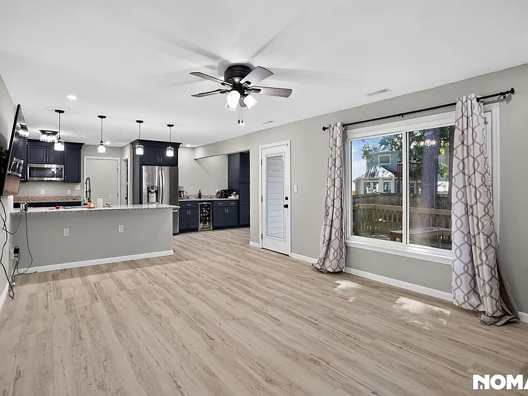 1620 Winthrope Dr — Photo 14