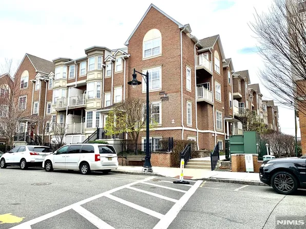 200 Dey St Unit 231, Harrison, NJ 07029