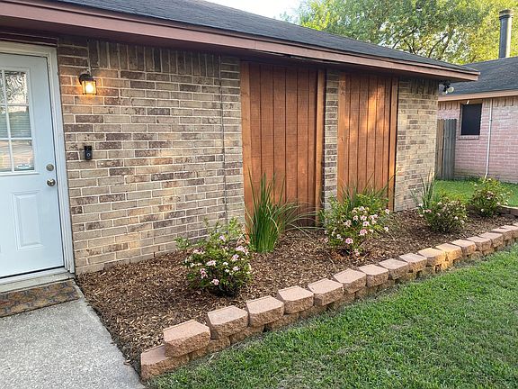 3rd image of 502 N Rock Dr
