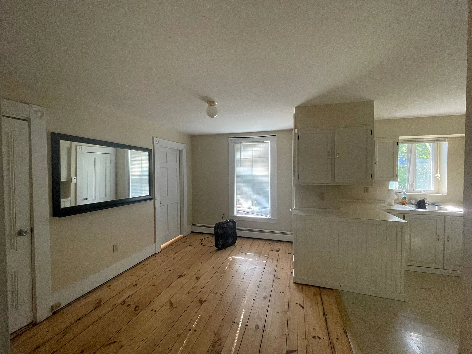 2 bed, 921 sqft, $1,950 — Photo 4