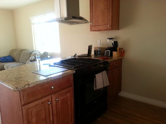 4th image of 732 S Orange St