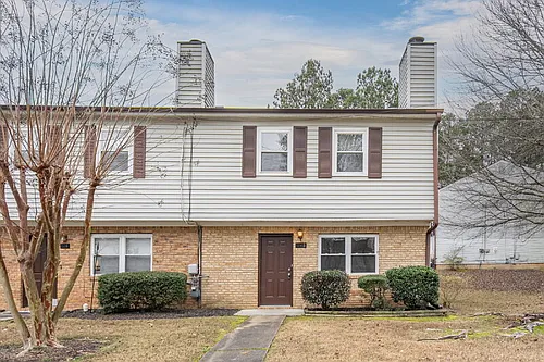 114 Bentley Pkwy #B Photo 1