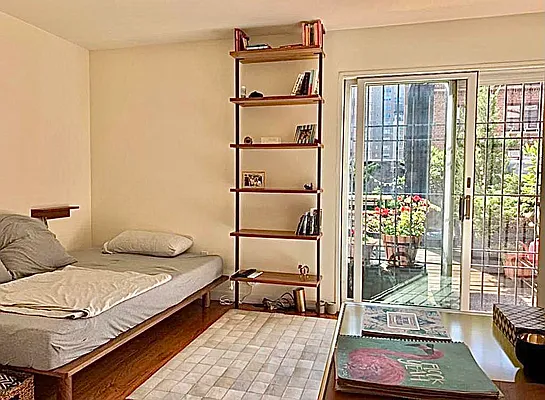 Rented by Oxford Property Group | media 10