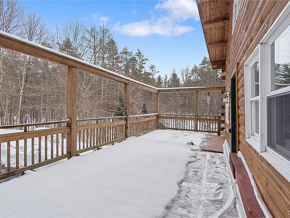 4th image of 131 Gillette Rd