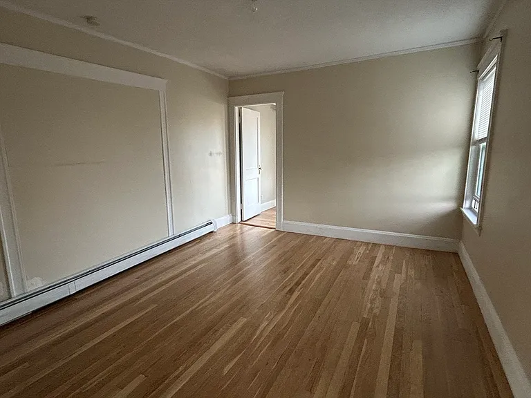 31-33 Harvard St #2 — Photo 7