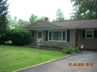 13106 Dorothy Dr, Chesterland, OH 44026