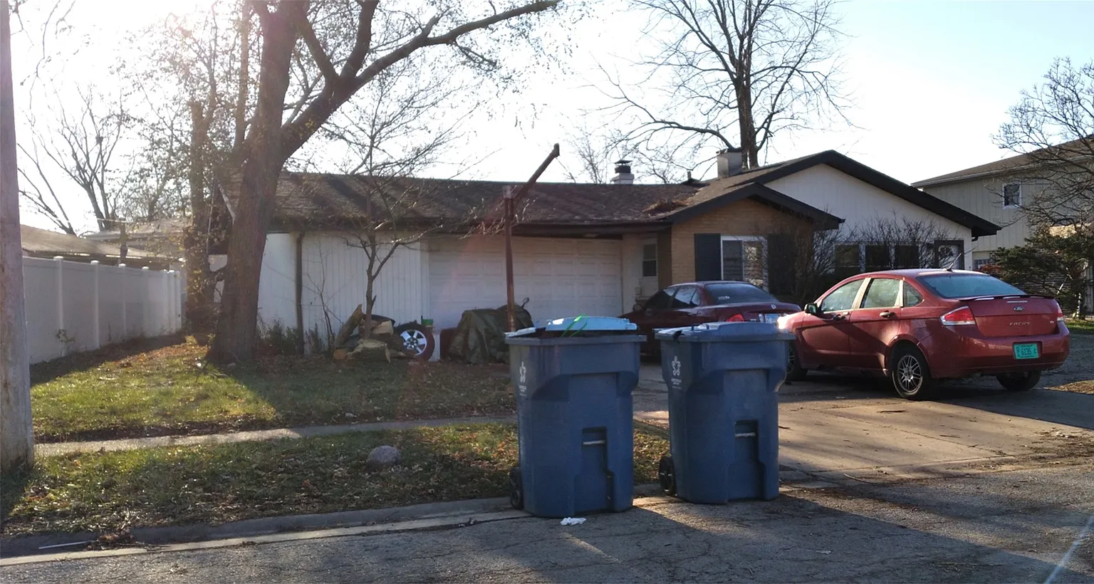 913 160th Pl photo 1