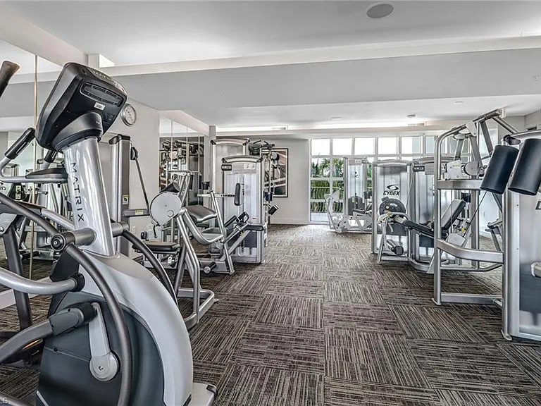3000 Oasis Grand Blvd #606 — Photo 44
