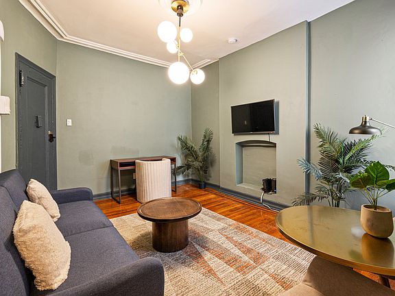 4th image of 104 W 83rd St APT 4B