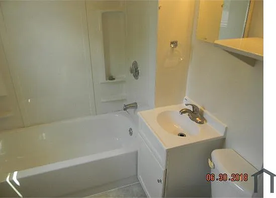 2111 Slauson Ave #4 — Photo 7