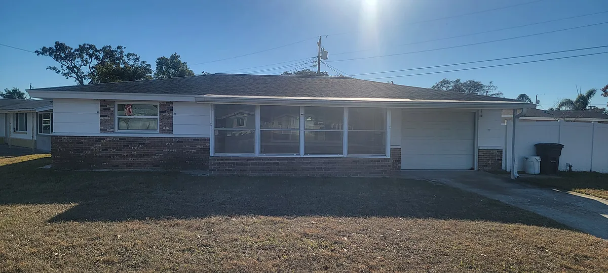 Front of house - 5214 Forest Hills Dr