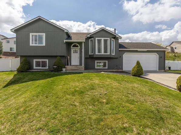 1134 S Moen St, Greenacres, WA 99016