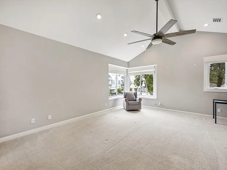 5104 Floyd St — Photo 17