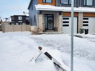 708 SE Taliesin Cres, Ottawa, ON K2S2K6