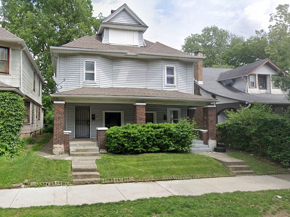 1st image of 425-427 Jefferson Ave #425