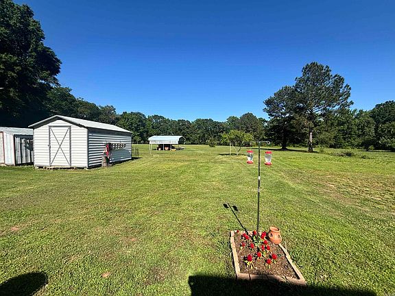 4th image of 122 Jamie Ln