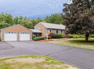 848 N Main St, Raynham, MA 02767