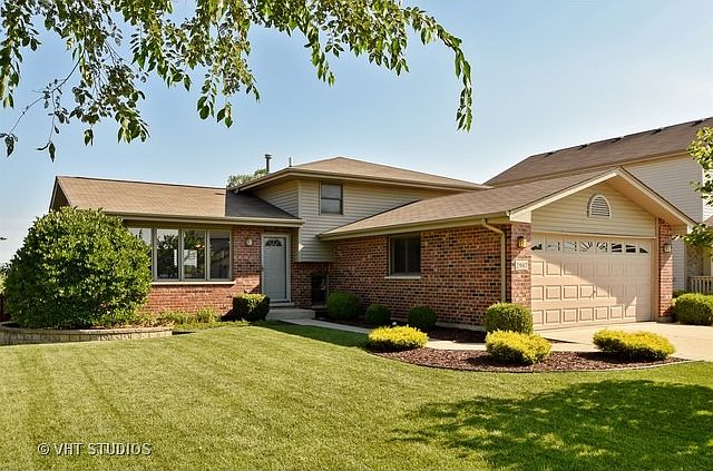 1st image of 2907 Carol Dr