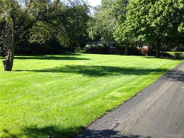 1st image of 4560 Niagara Ln