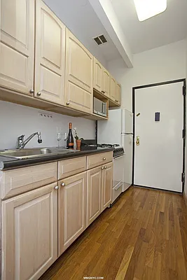 Rented by Citi Habitats | media 3