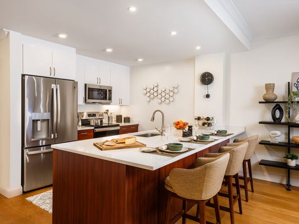 1 Hancock Village Dr #I-052