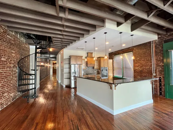 301 Market St SE, Roanoke, VA 24011
