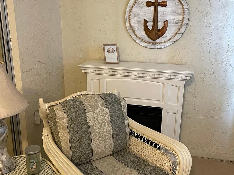 3693 Lake Bayshore Dr #H107 — Photo 12