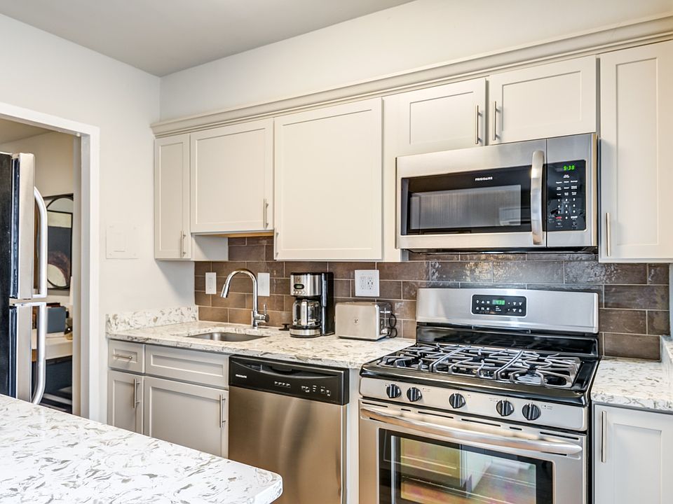 1st image of 5415 Connecticut Ave NW #L32