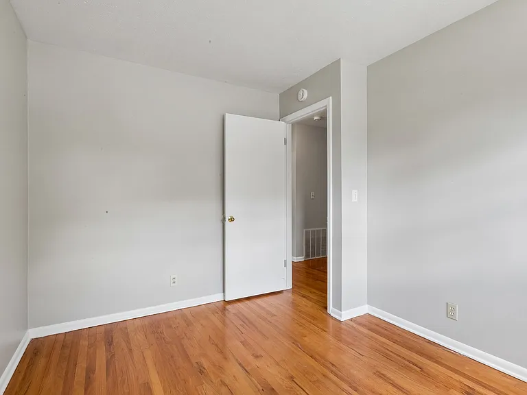 6006 N 68th St — Photo 10