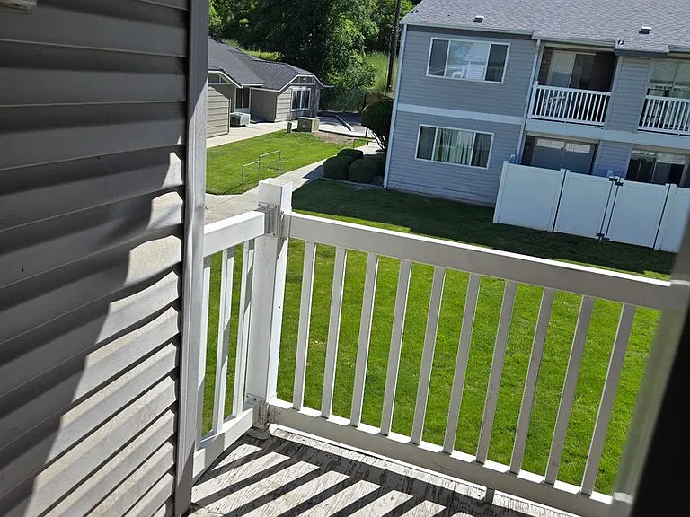 1715 Center Ave #15 — Photo 59