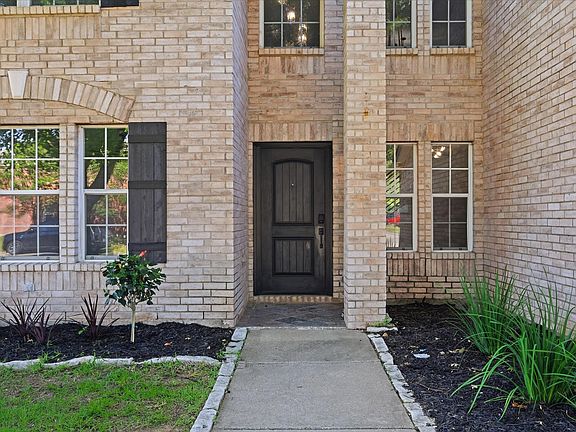 3rd image of 5644 Meadows Way