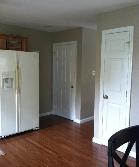 898 N Allen St — Photo 4