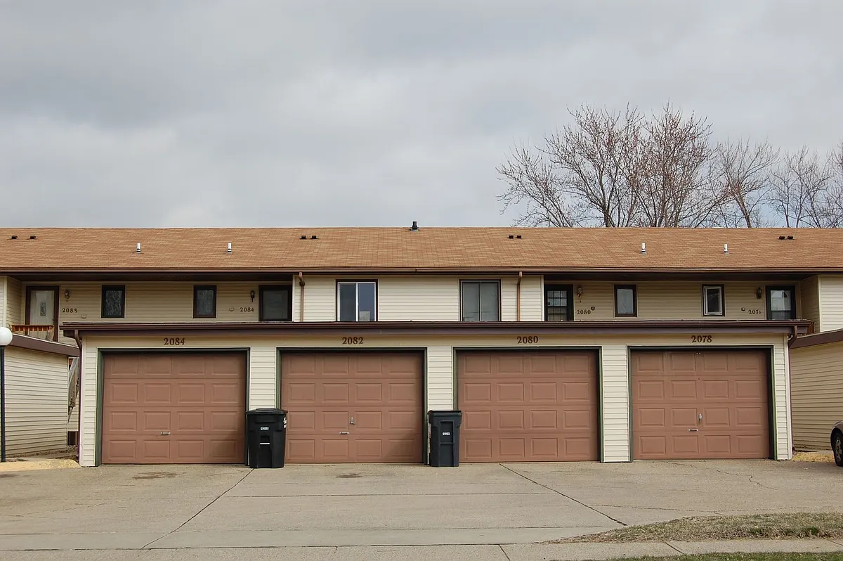 Building Photo - 2082 NW Hickory Ln