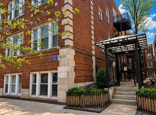 717 W Barry Ave Unit 3B, Chicago, IL 60657