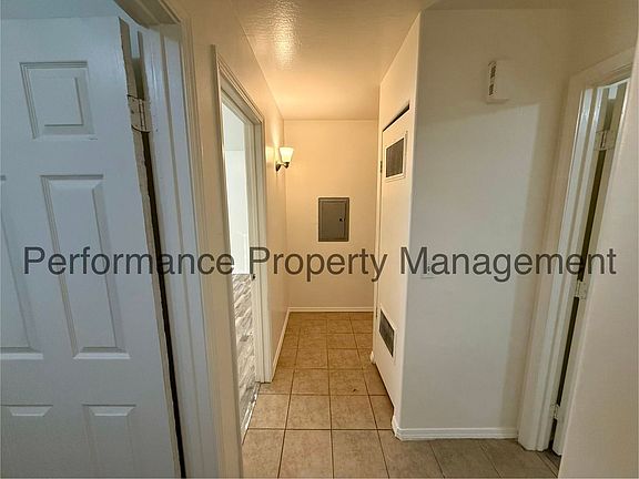 5th image of 1408 E 9th St #B