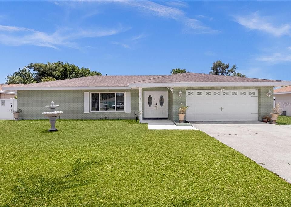 1st image of 407 Broward Ter