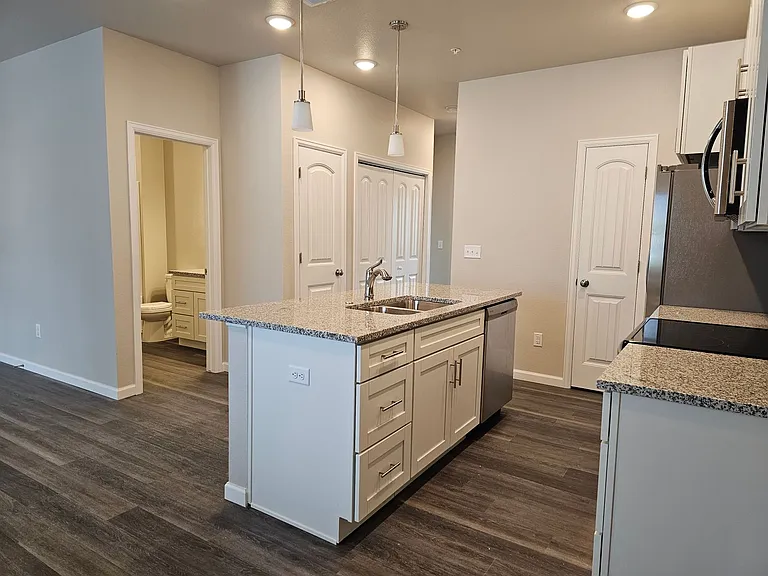 1615 Richard Martin Dr — Photo 14