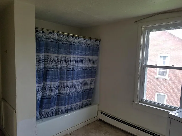 110 Emlenton St — Photo 7
