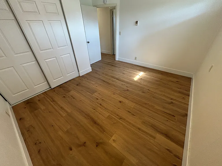 2411 S Lyle St #1 — Photo 8