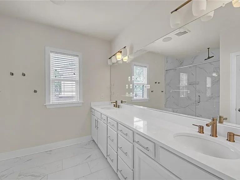 860 Stonehill Ln — Photo 19