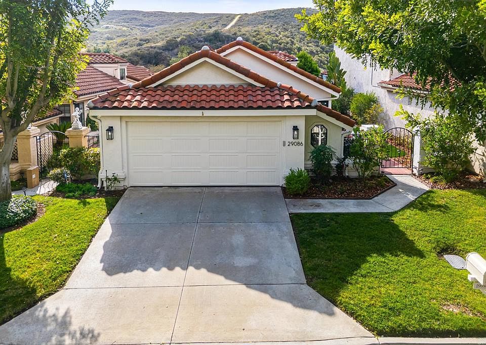 1st image of 29086 Laurel Valley Dr